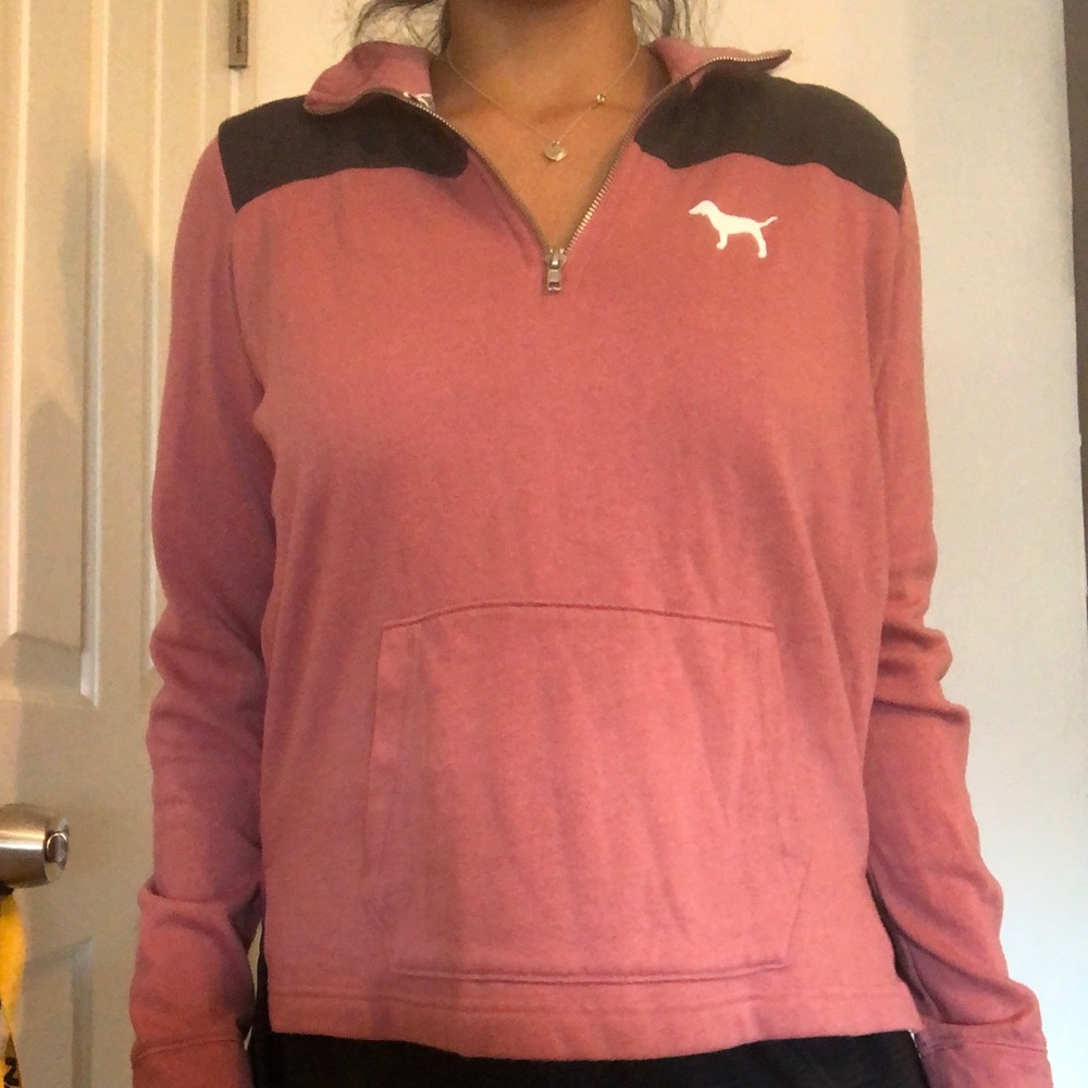 pink sweatshirt